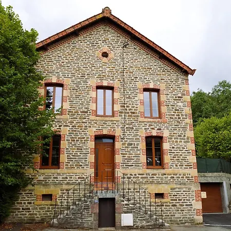 Vakantiehuis Large House In The French Ardennes Neufmanil